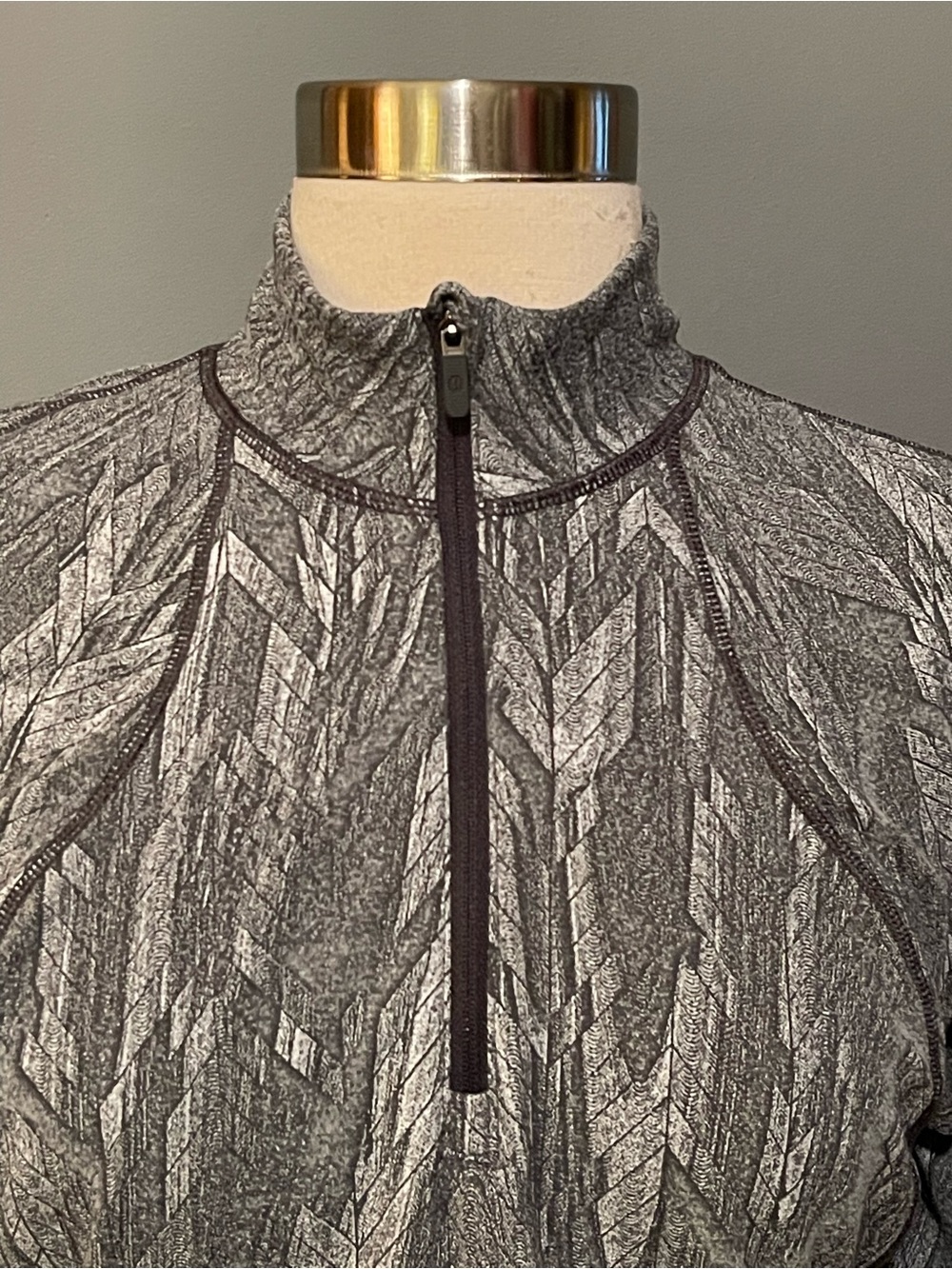 Lululemon Its Rulu Run Cropped Half Zip Reverberate Chevron Jacquard Graphite 10 - Picture 5 of 14